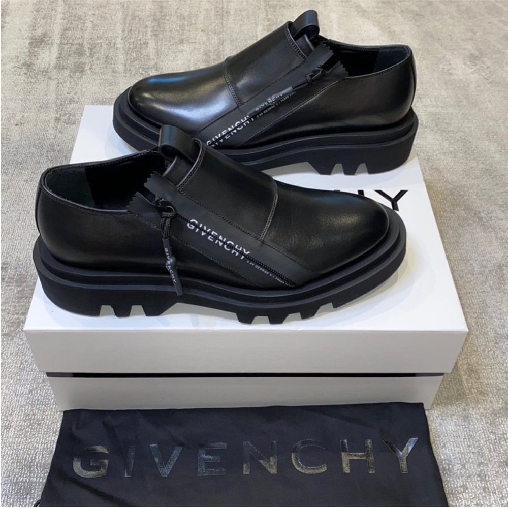 Givenchy Men's Black Leather Shoes. Combat Derby Size 45